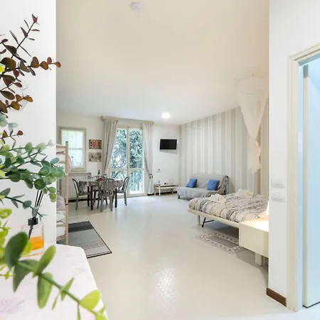 Appartement Charming With Ocean View In Riccione